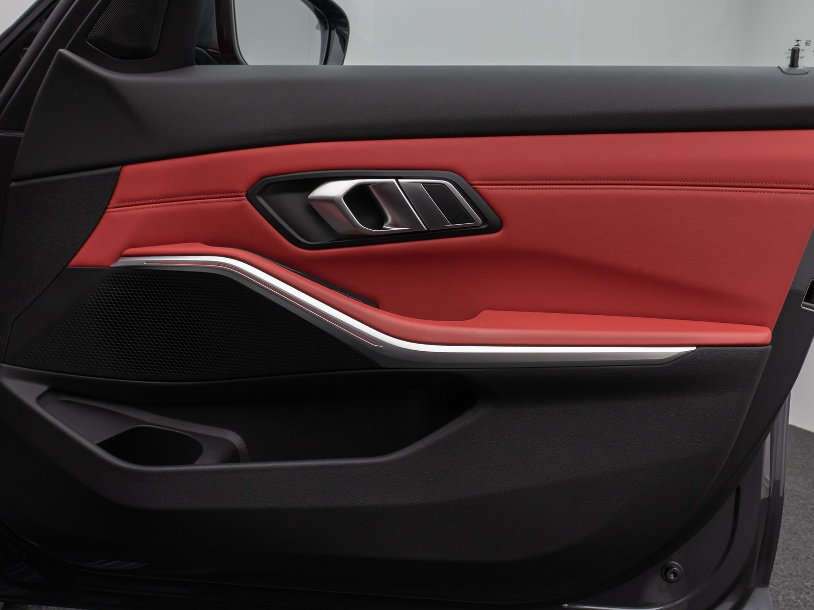 BMW 330i xD SportLine - Samsaru's Car Outlet