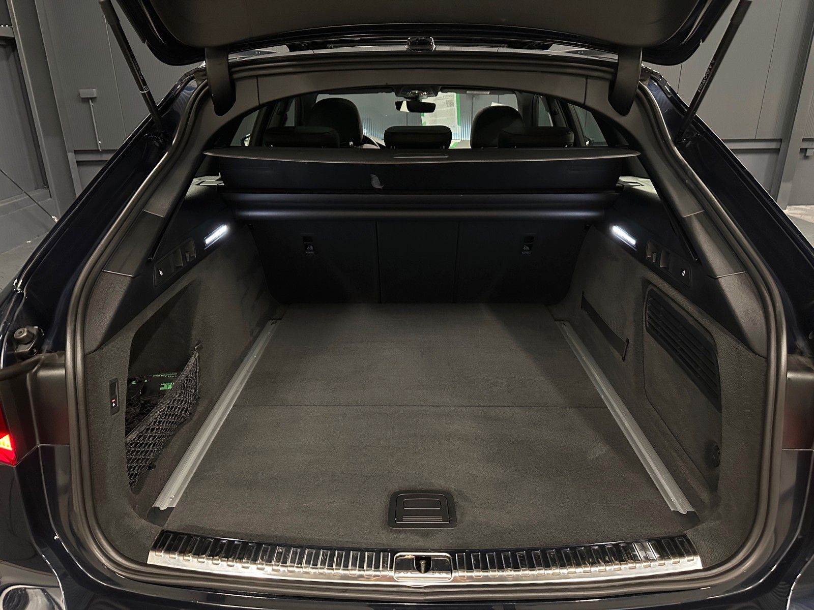Audi A6 Avant 50 TDI quattro Sport - Samsaru's Car Outlet