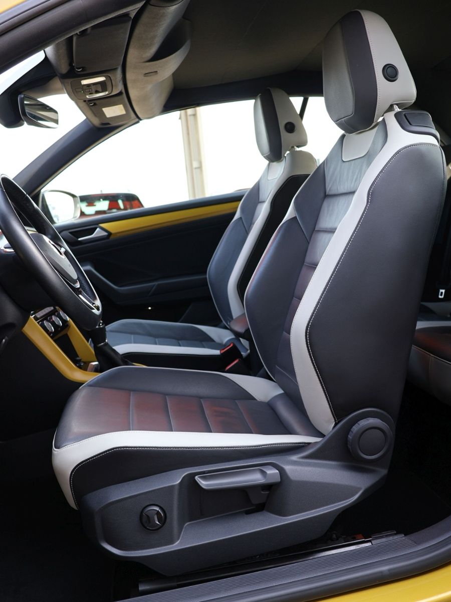 Volkswagen T-Roc Style - Samsaru's Car Outlet