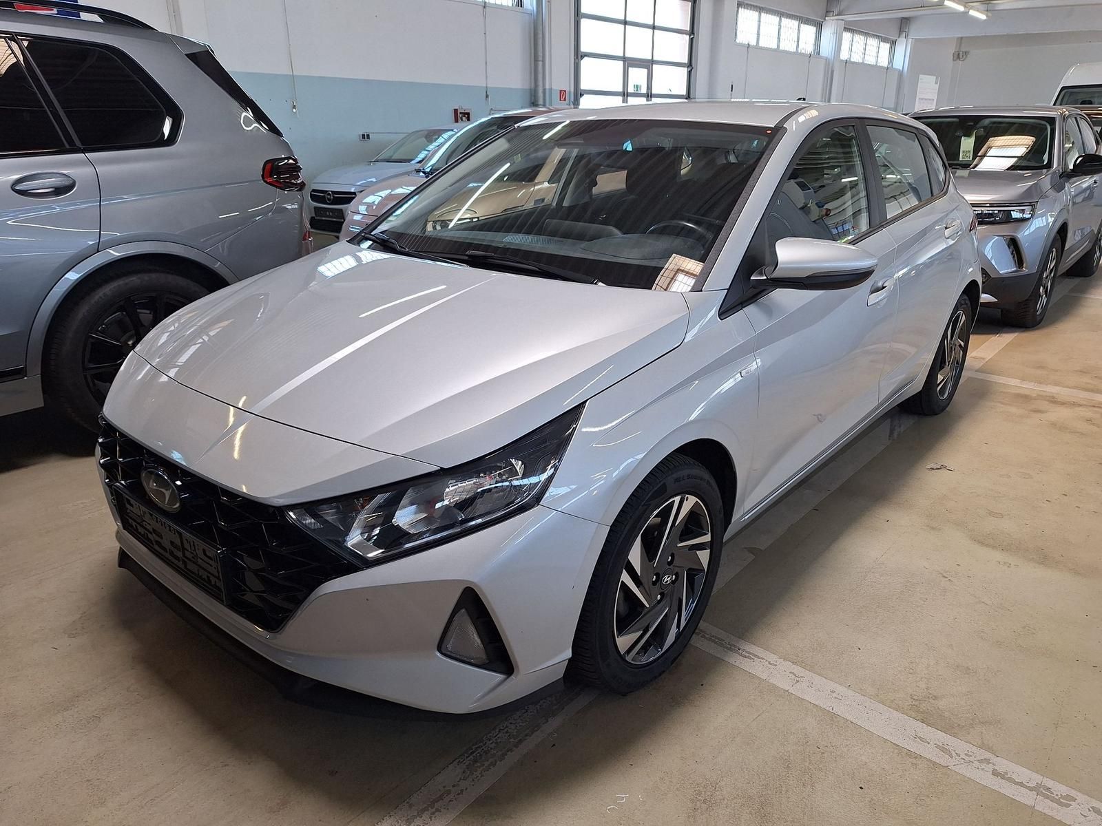 Hyundai i20 T-GDI Trend - Samsaru's Car Outlet