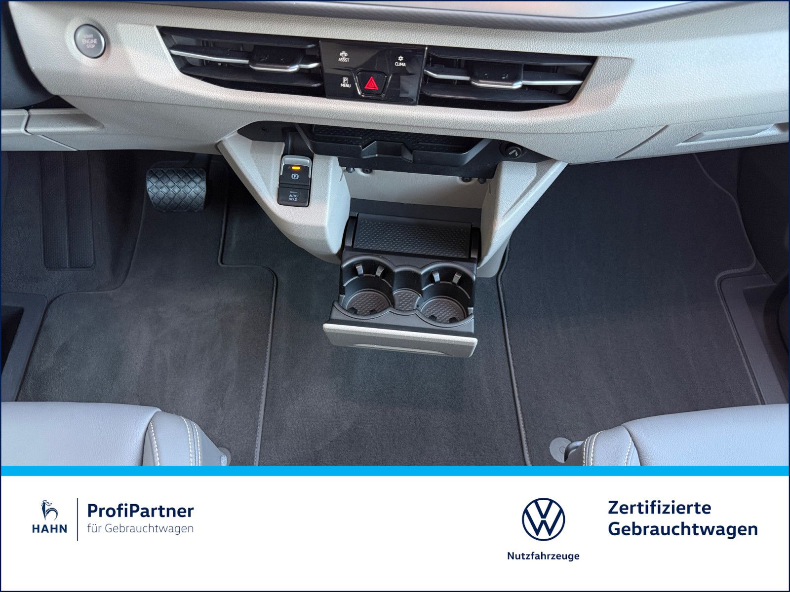 Volkswagen T7 Multivan 2.0TDI DSG - Samsaru's Car Outlet