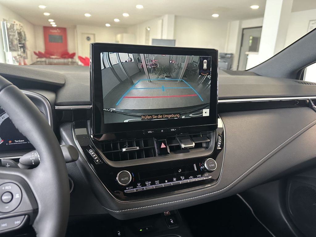 Toyota Corolla 2.0 Hybrid Touring Sports Team D