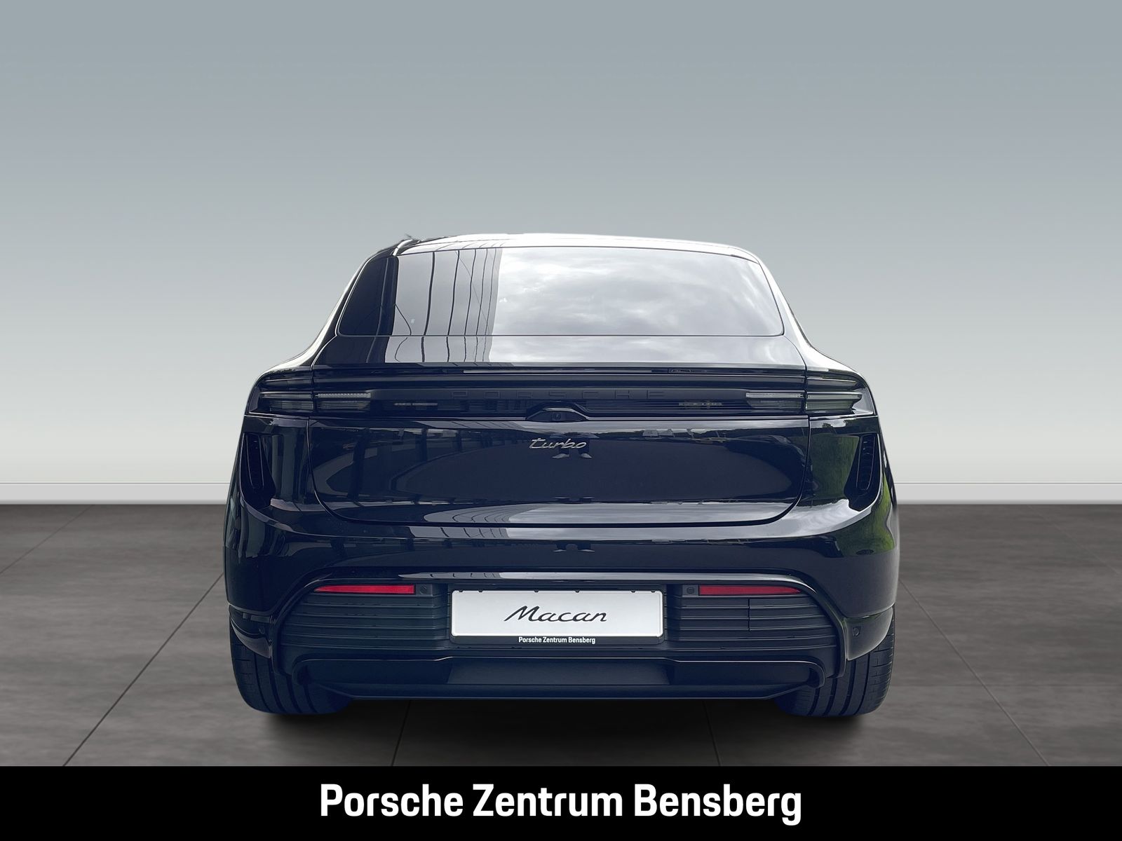 Porsche Macan Turbo Electric