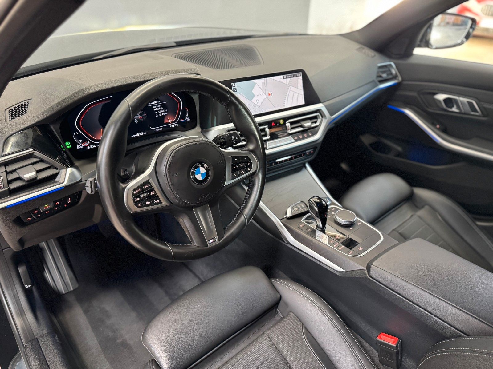 BMW 320d M-Sport - Samsaru's Car Outlet