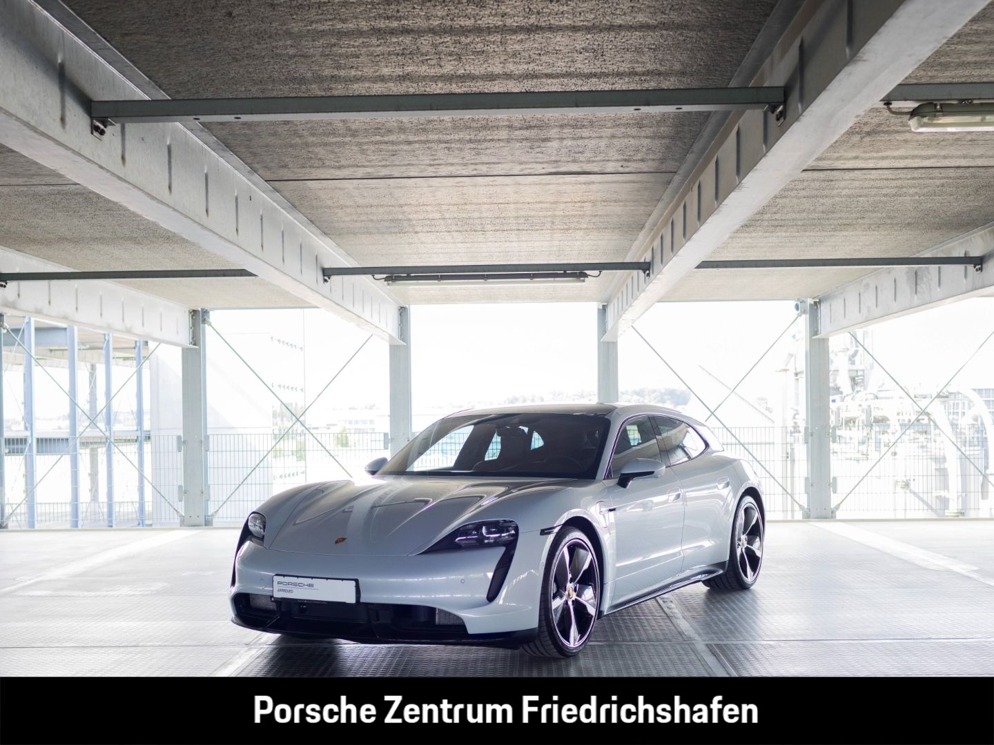 Porsche Taycan Turbo S Sport Turismo Burmester InnoDrive
