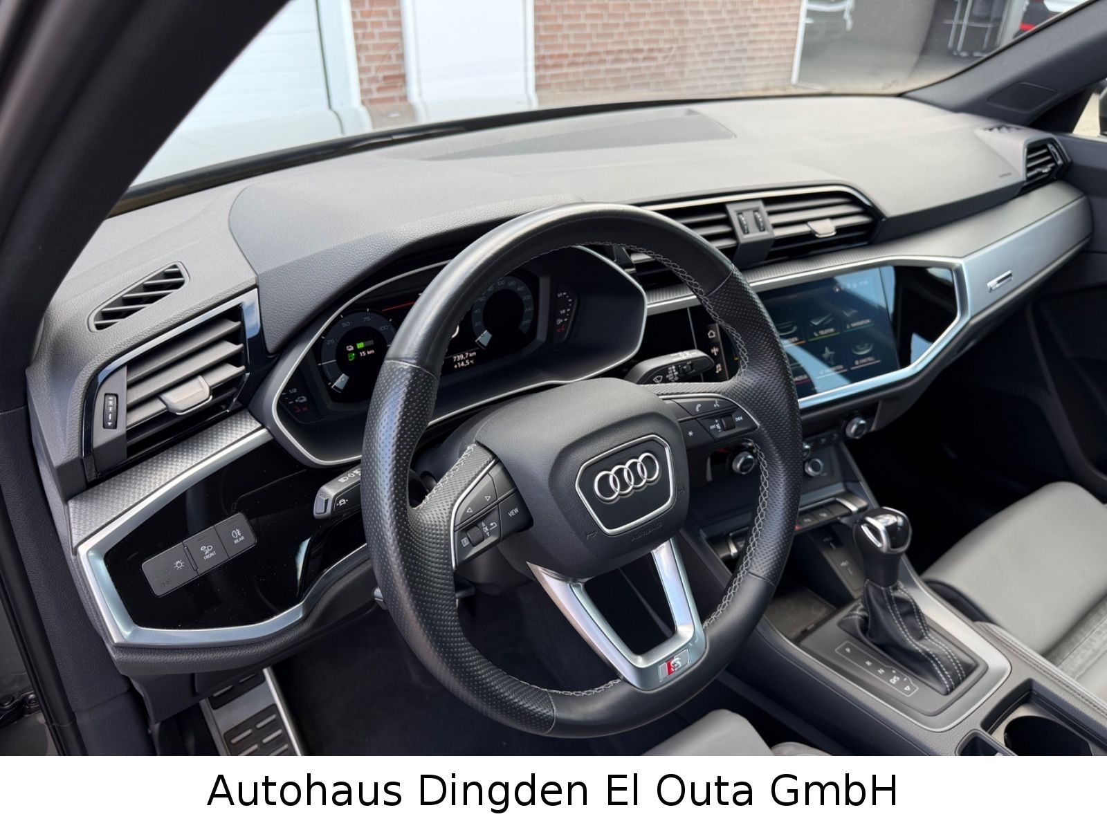Audi Q3 45 TFSI e S Line