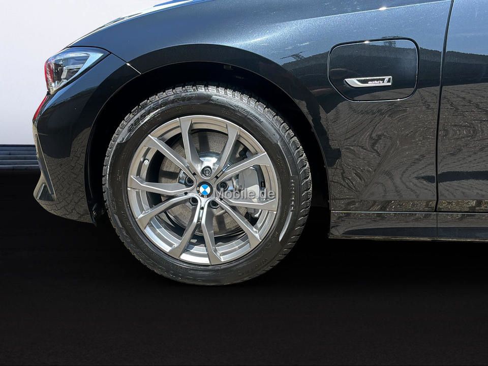 BMW 330e Touring Sport Line Automatic - Samsaru's Car Outlet