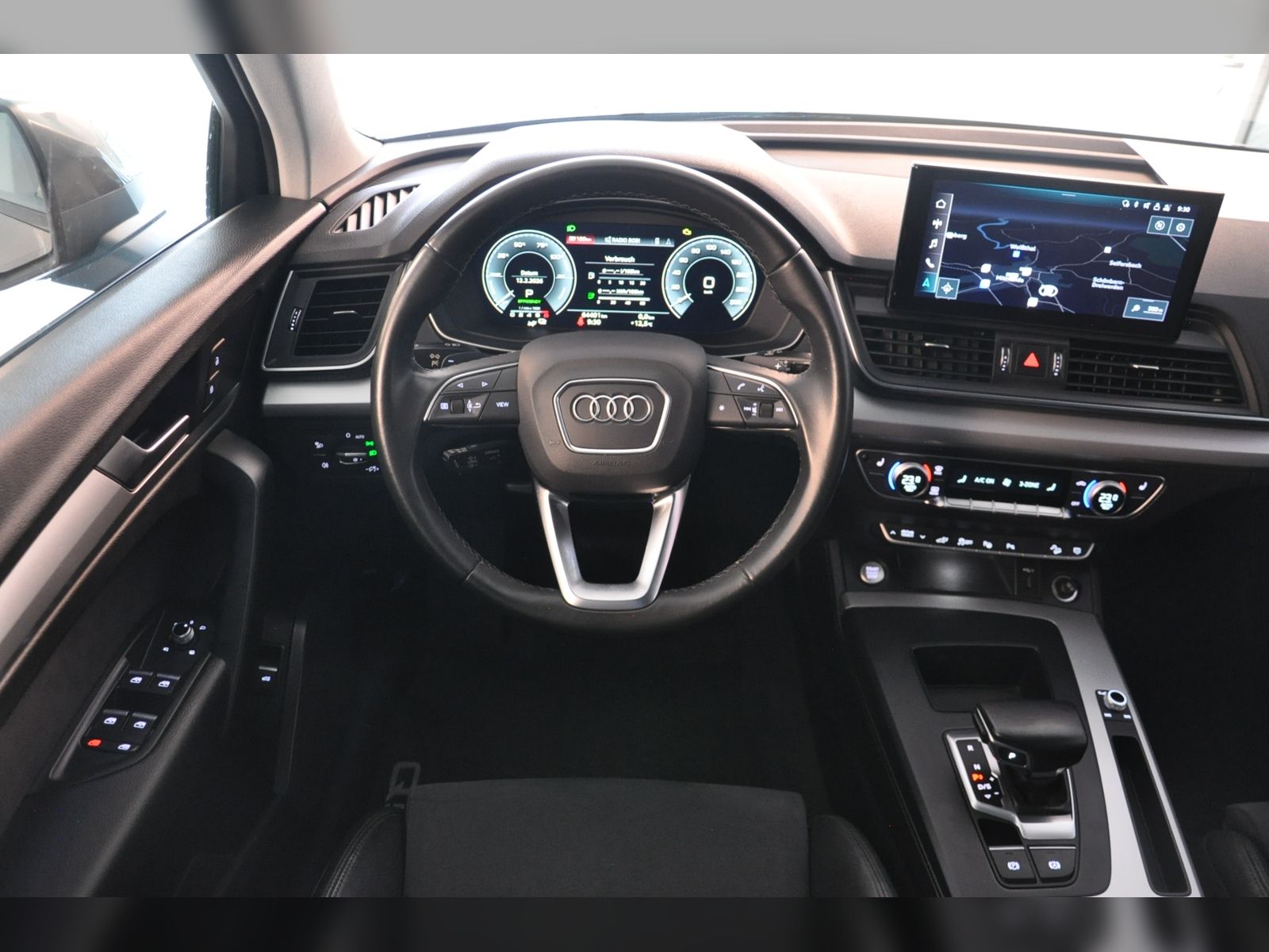 Audi Q5  50TFSIe S line quattro AHK Matrix Standklima