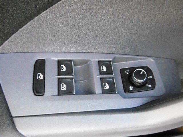 Volkswagen T-Cross 1.0 TSI OPF Style - Samsaru's Car Outlet