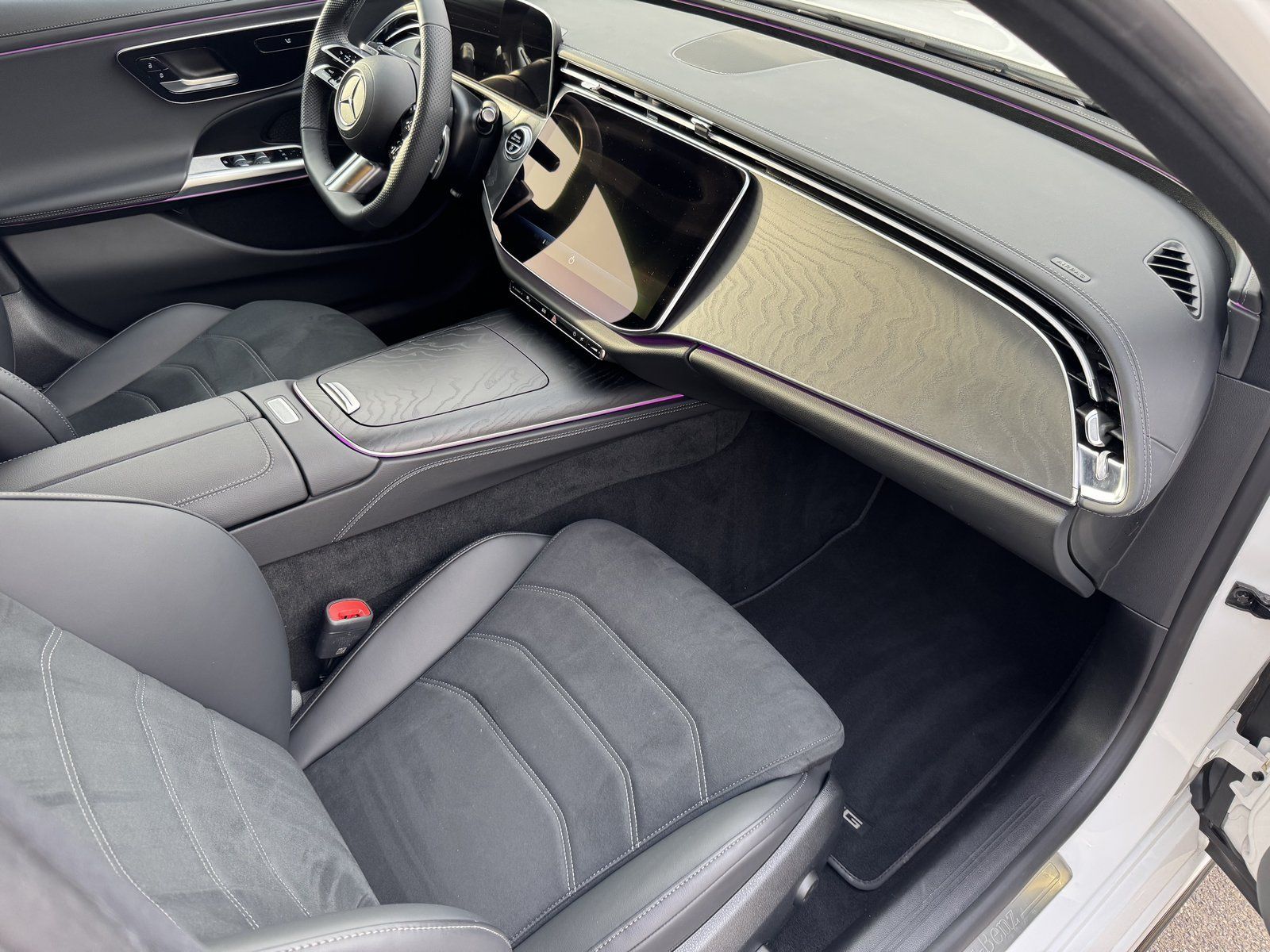 Mercedes-Benz E 220 d AMG - Samsaru's Car Outlet