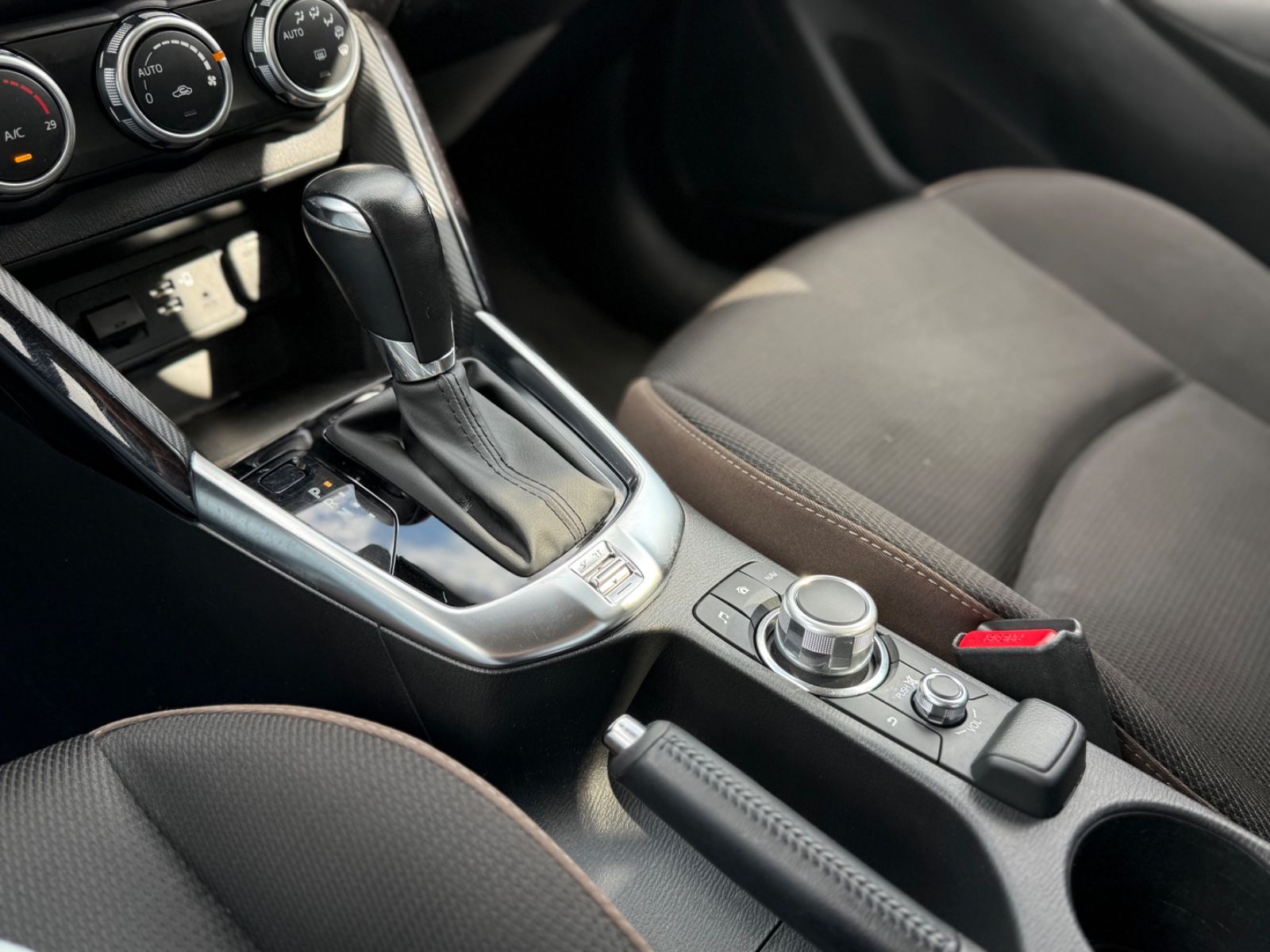Mazda 2 Lim. Exclusive - Samsaru's Car Outlet