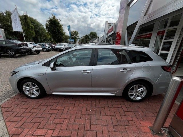 Toyota Corolla TS 1.8 Hybrid Business - Samsaru's Car Outlet