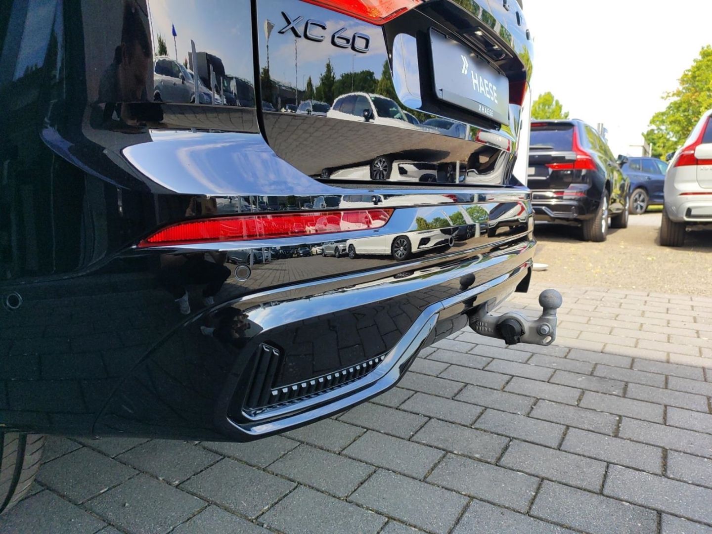 Volvo XC60 T8 Ultra Black Edition Recharge Plug-In Hyb - Samsaru's Car Outlet