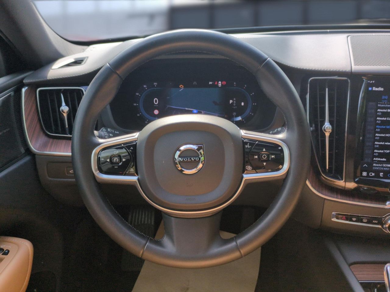 Volvo XC60 B5 (Diesel) Ultimate Dark AWD Automatik LED
