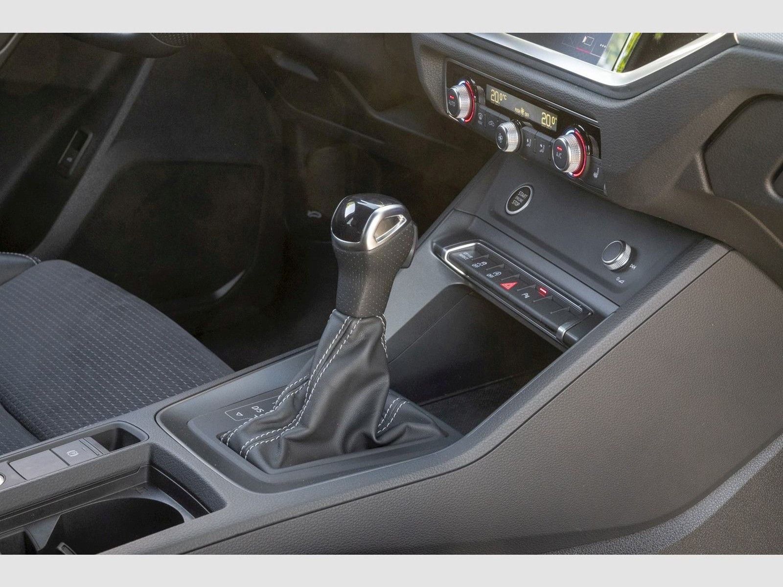Audi Q3 S line 40 TDI quattro 'LED|AHK|Navi