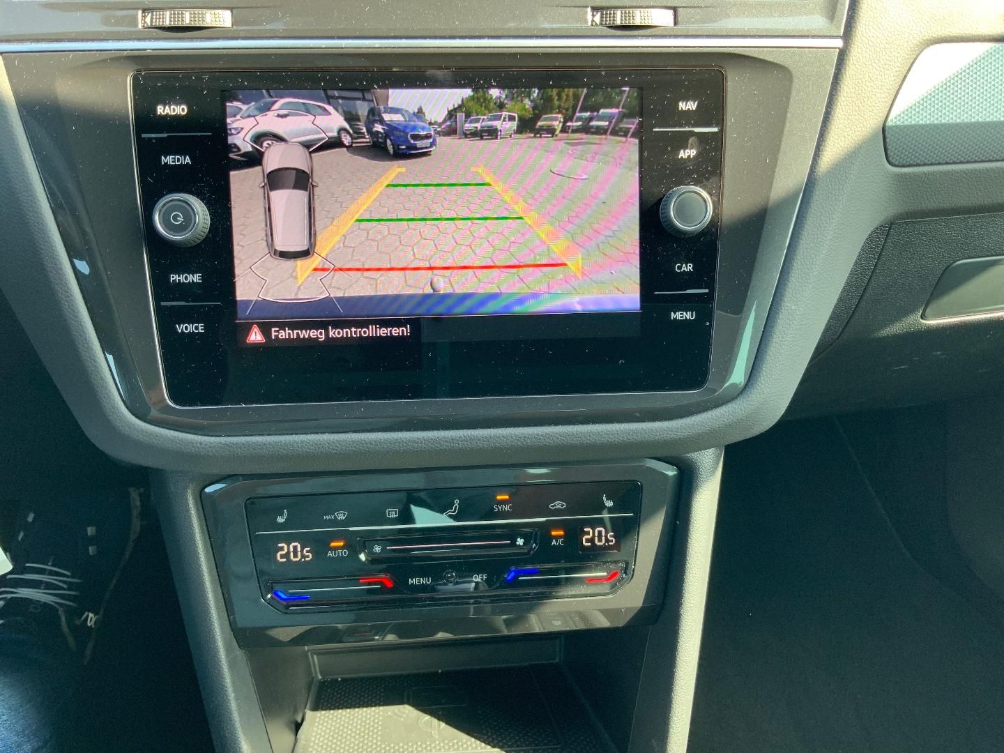 Volkswagen Tiguan Active 2.0 TDI DSG - Samsaru's Car Outlet