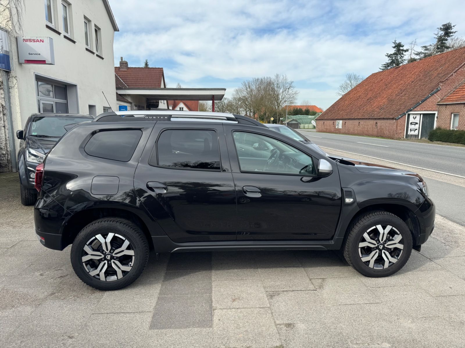 Dacia DUSTER TCe100 ECO-G 2WD PRESTIGE+*BIVALENT*LPG*" → "Dacia DUSTER TCe100 ECO-G 2WD PRESTIGE+*BIVALENT*LPG* - Samsaru's Car Outlet