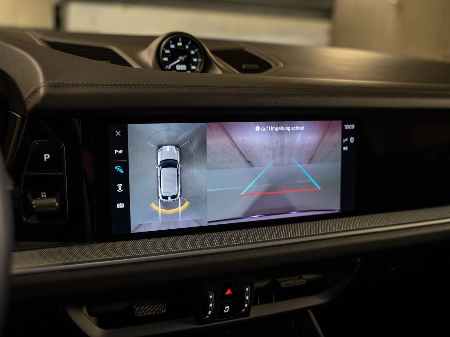 Porsche Cayenne E-Hybrid Beifahrerdisplay Massagesitze