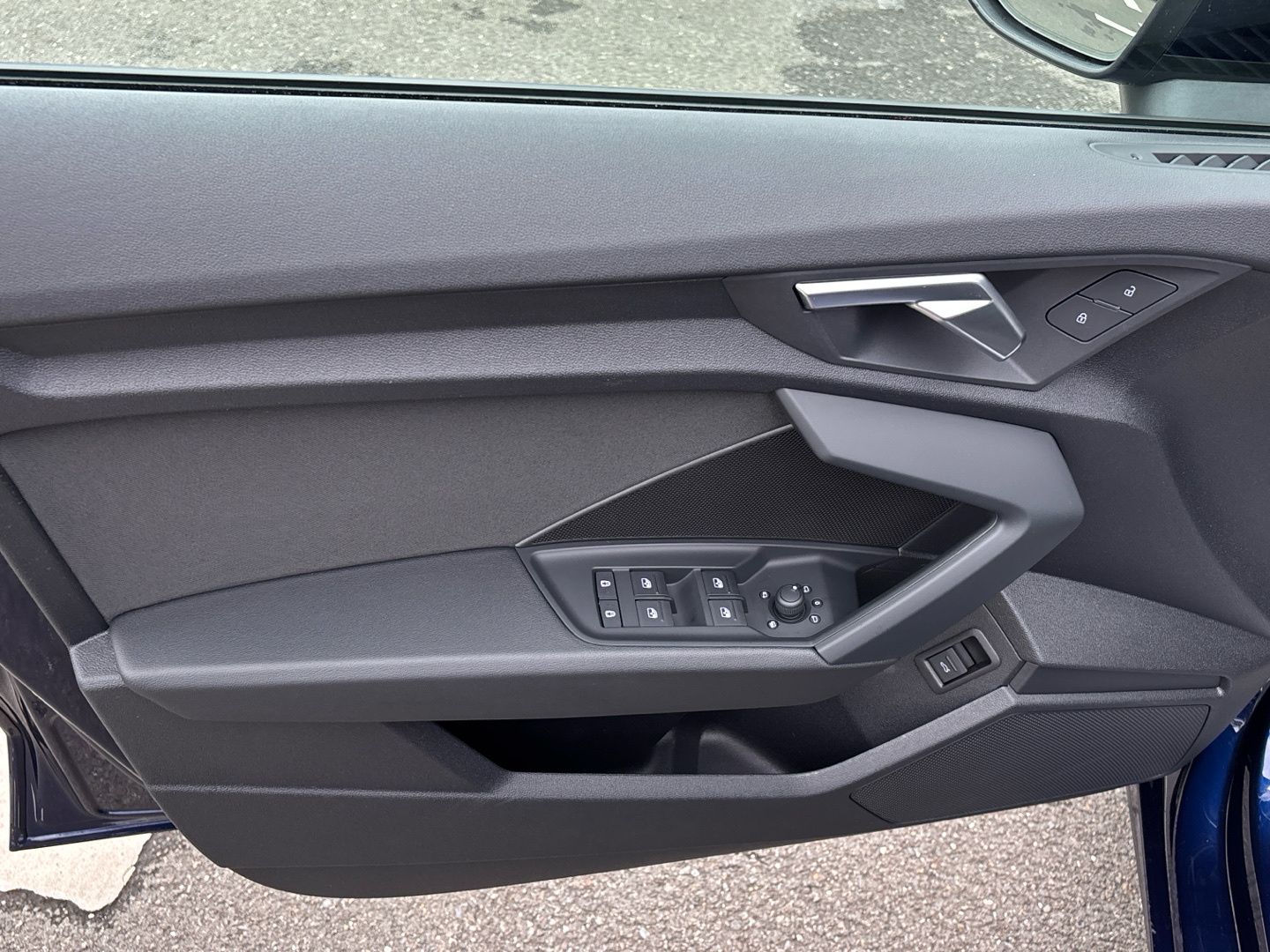 Audi A3 30 TFSI S tronic MMI LED AHK Digi-Cockpit