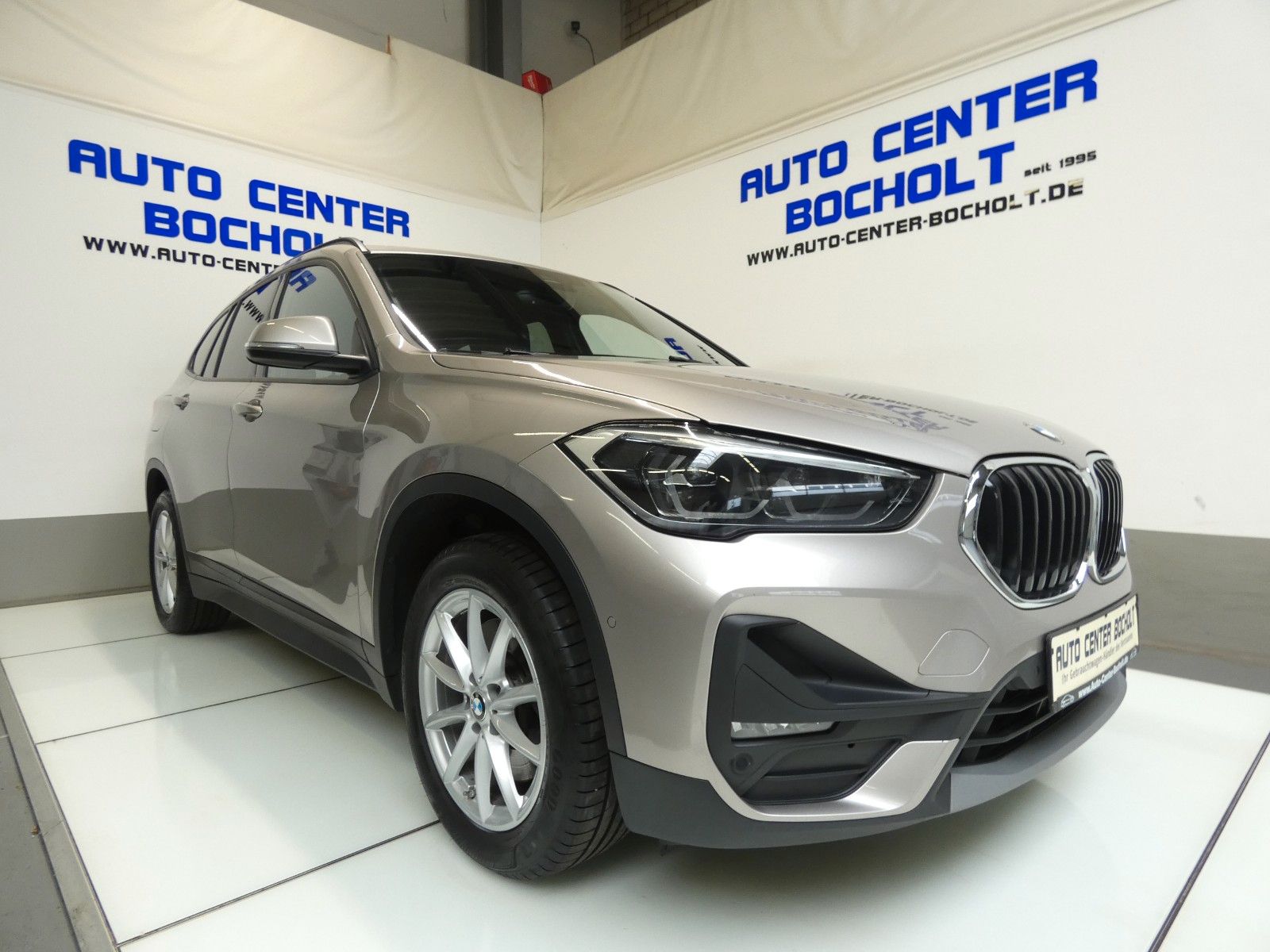 BMW X1 xDrive 25 d Advantage - Samsaru's Car Outlet