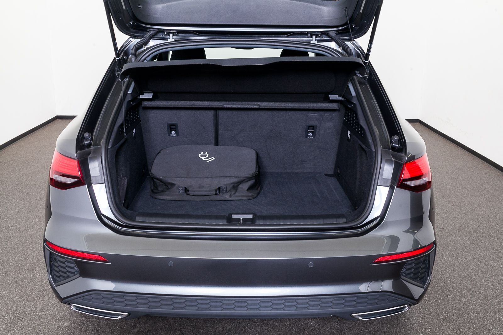 Audi A3 Sportback TFSI e S line - Samsaru's Car Outlet