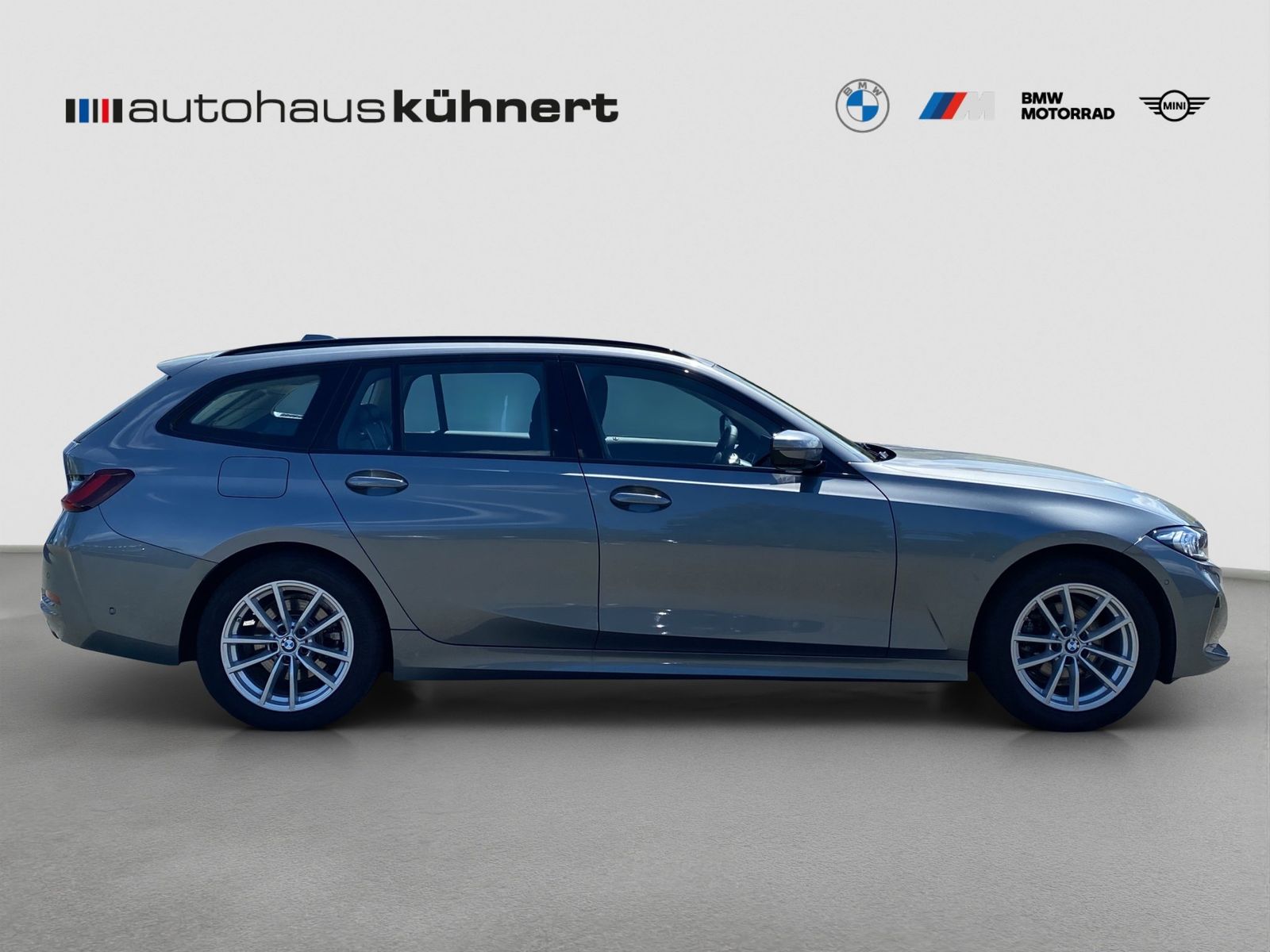 BMW 318i Touring ACC LED SpurAss AHK HiFi Navi ParkA