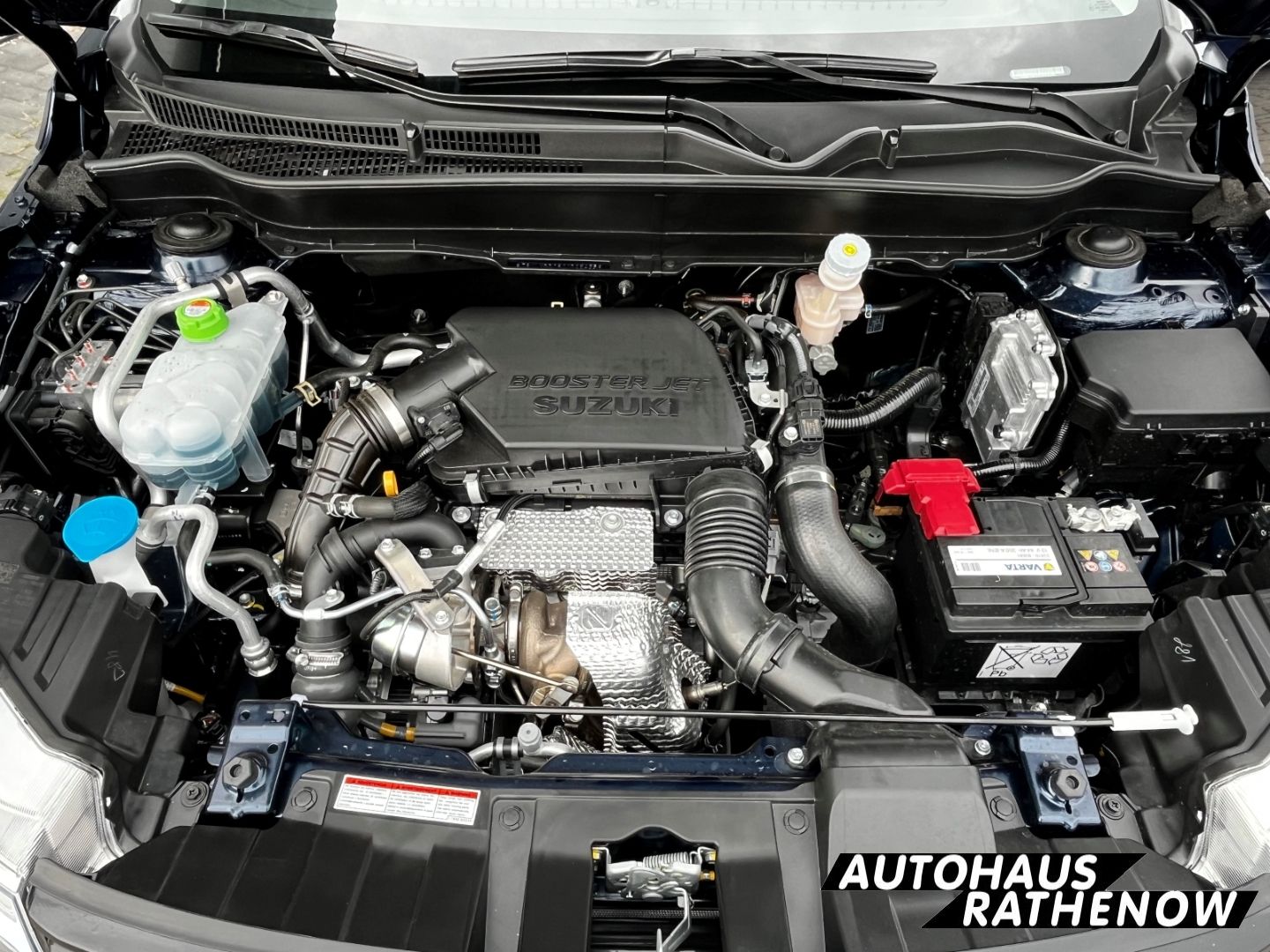 Suzuki Vitara Shinkai 1.4 BOOSTERJET HYBRID - Samsaru's Car Outlet