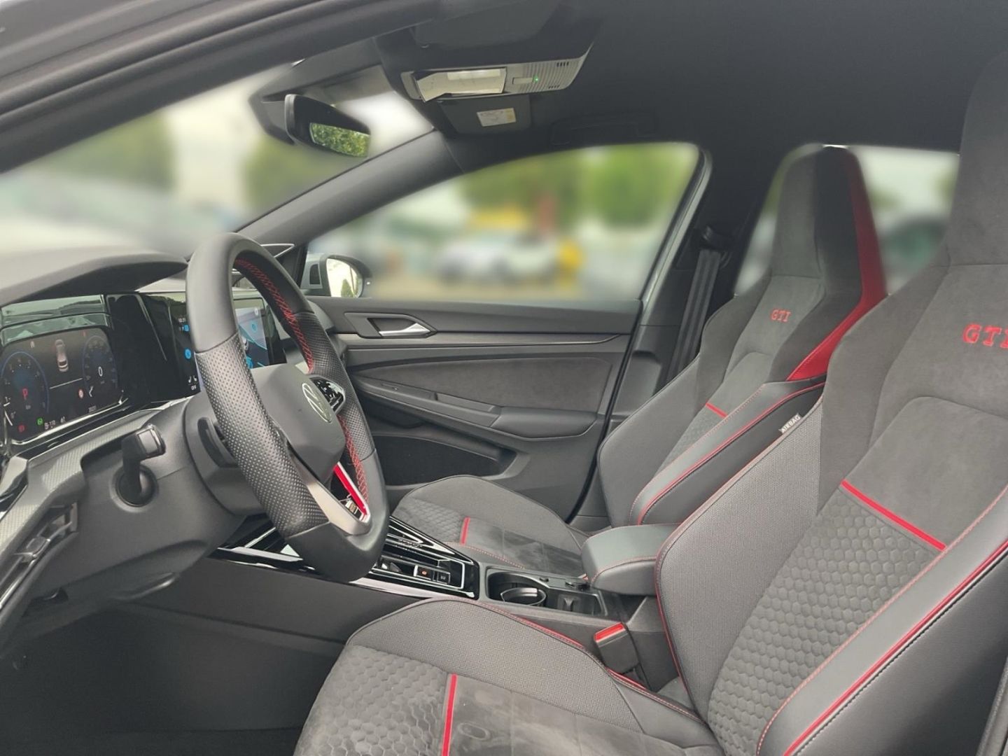 Volkswagen Golf 8 VIII Clubsport 2.0 TSI - Samsaru's Car Outlet