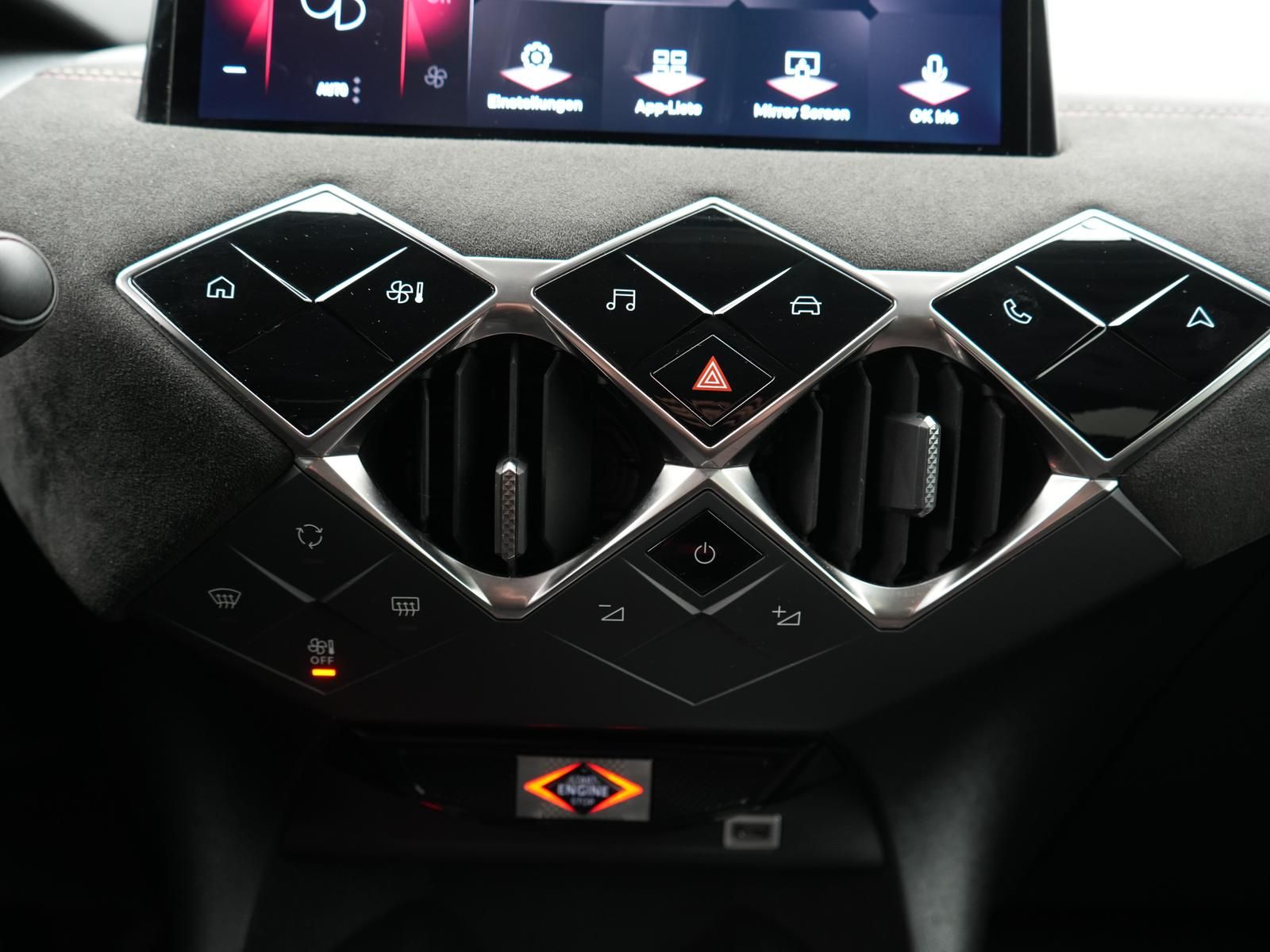 DS Automobiles DS3 Performance Line LED,NAVI,HUD,APP,ACC,TOTW