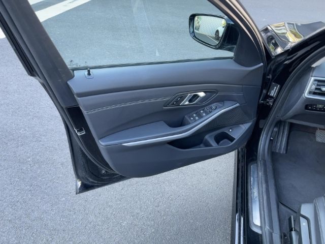 BMW 320 e Limousine - Samsaru's Car Outlet