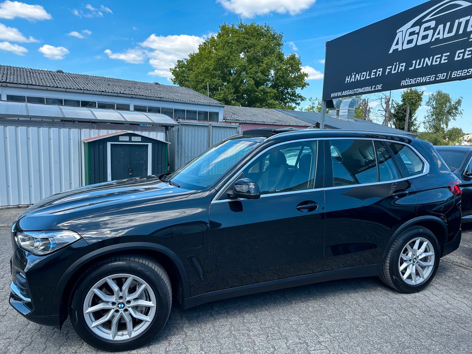 BMW X5 xDr45e xLine PANO*B&W*ACC*HUD*KomfSitz*Laser