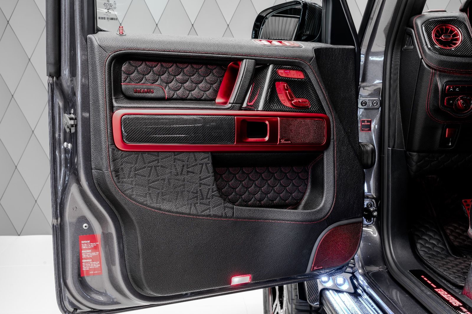 Mercedes-Benz G 63 AMG BRABUS - Samsaru's Car Outlet