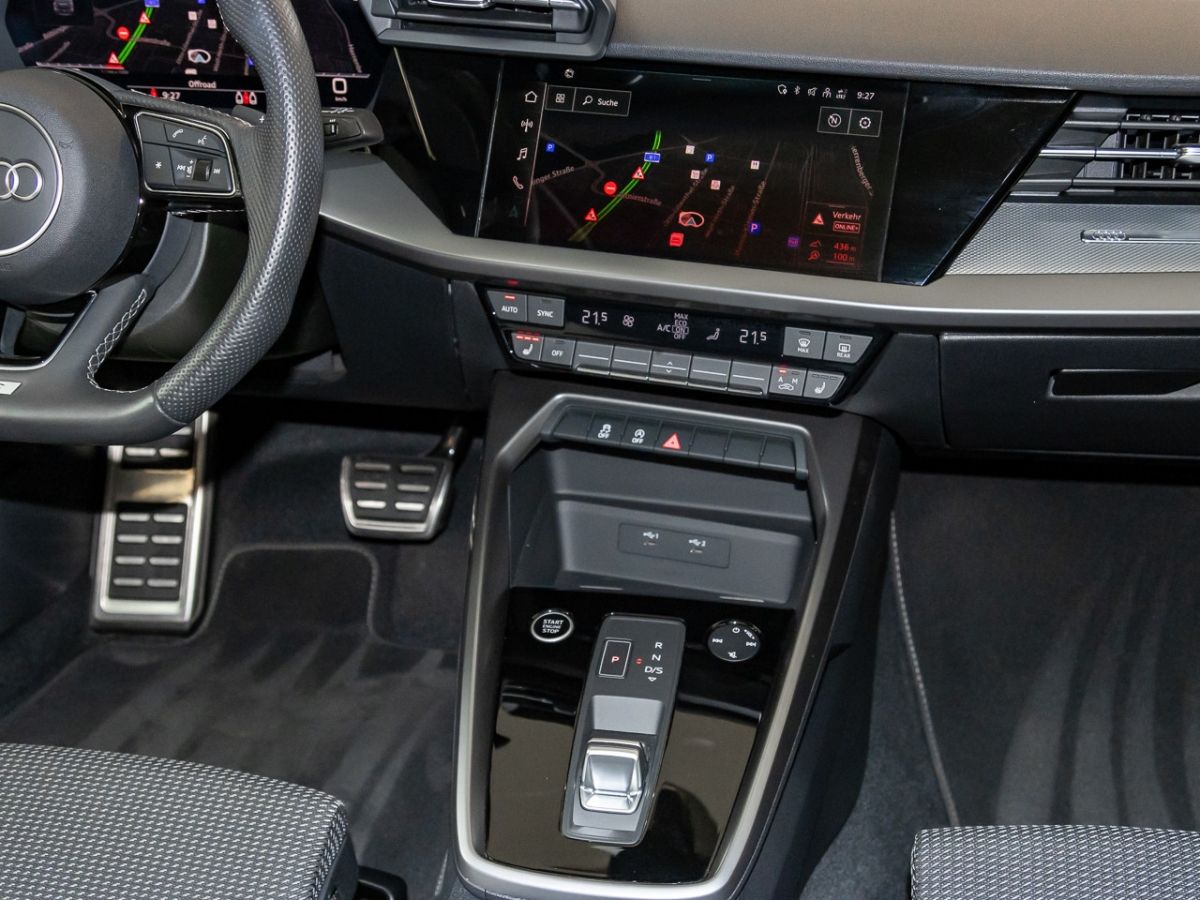 Audi A3 Sportback advanced 30 TFSI S tronic Pano AHK