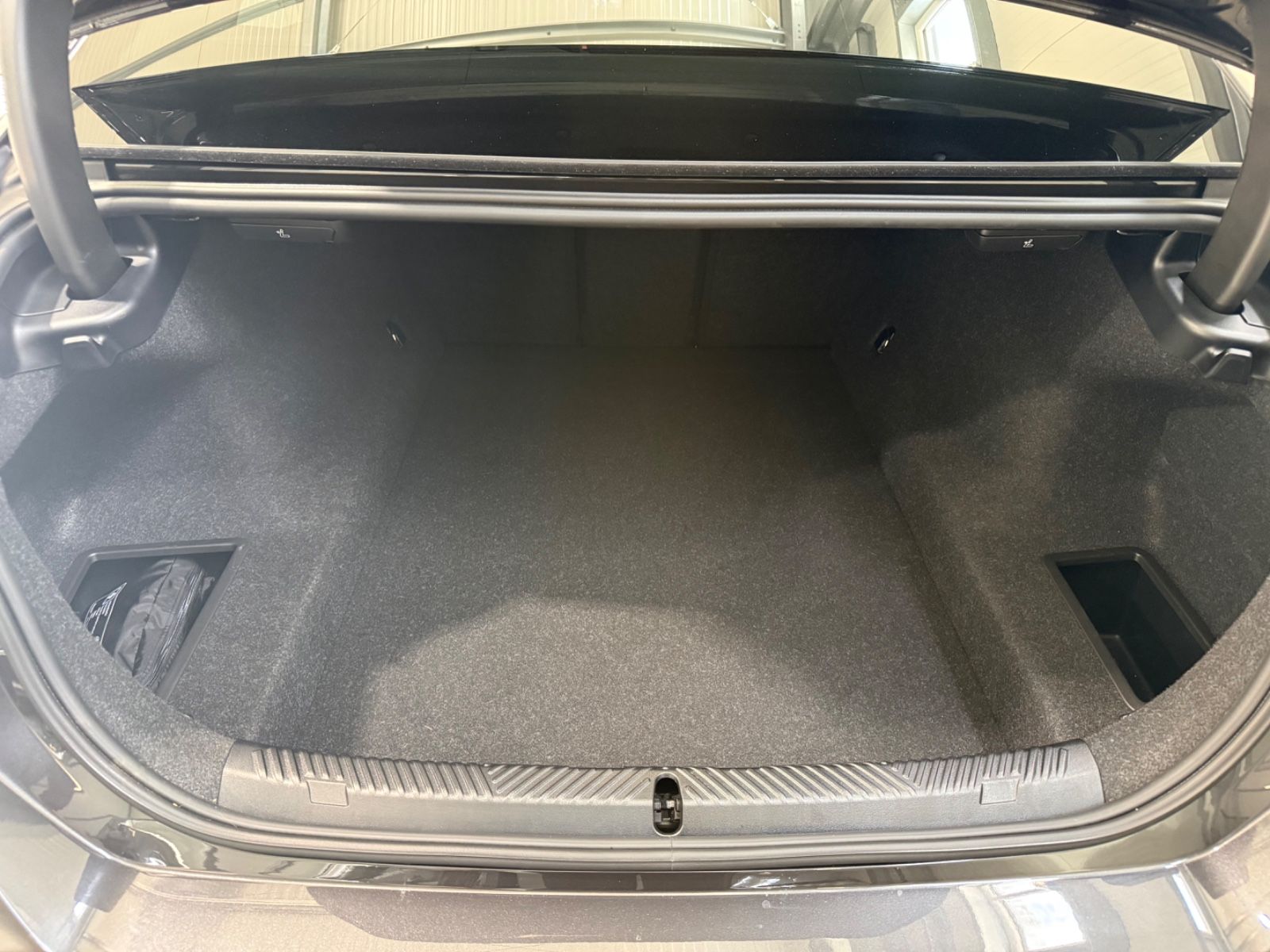 BMW 520i Limousine, Head-UP, Bowers&Wilkins, 1 Hand