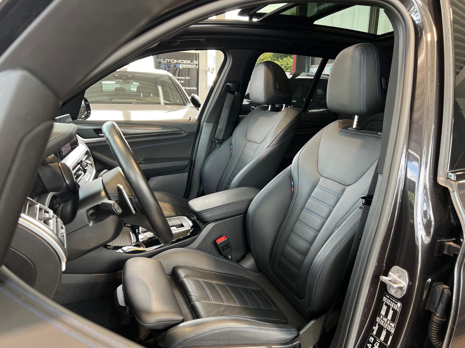 BMW X3 xDrive 30i M-Sportpaket - Samsaru's Car Outlet