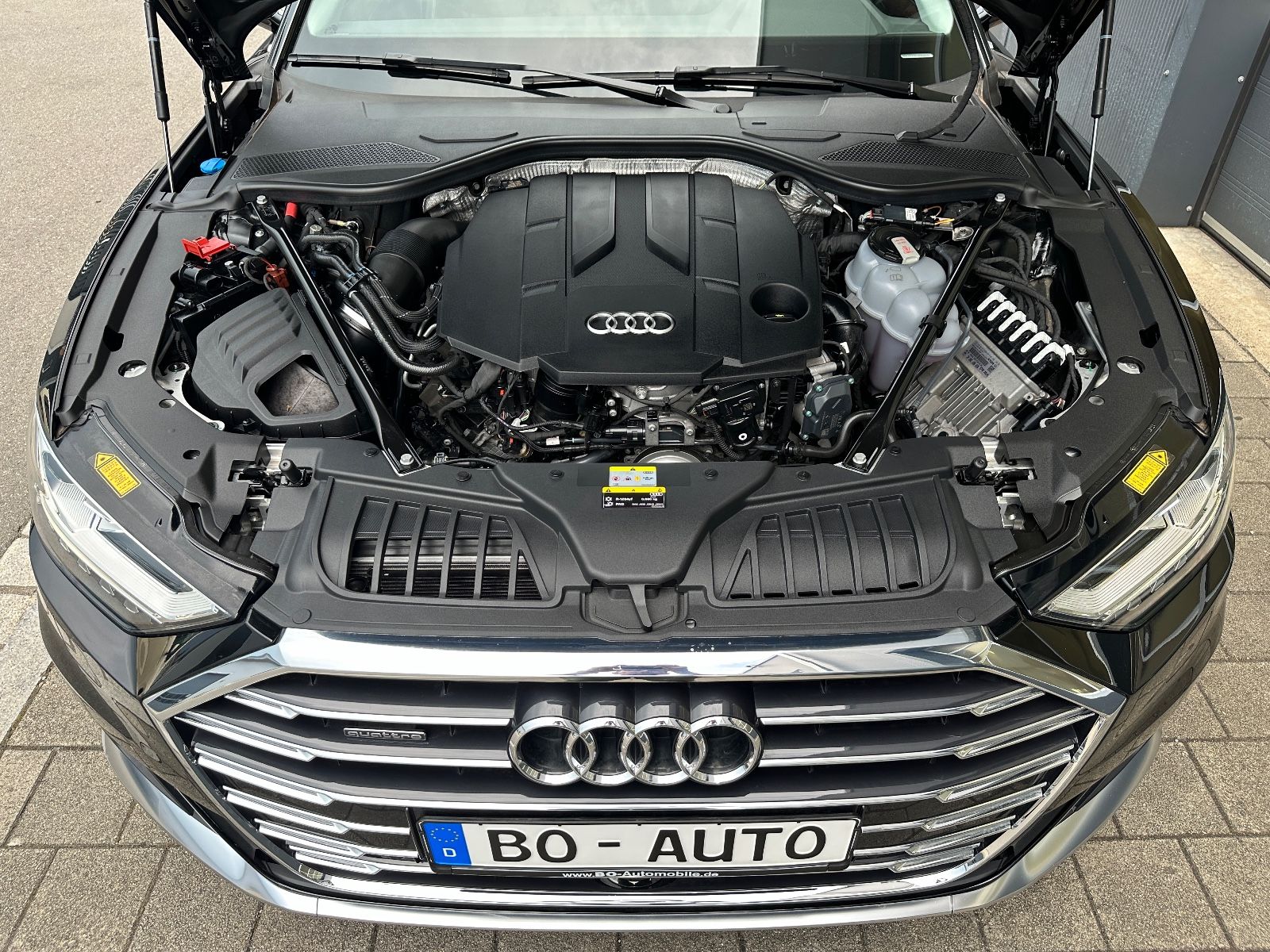 Audi A8 50 TDI SPORT - Samsaru's Car Outlet