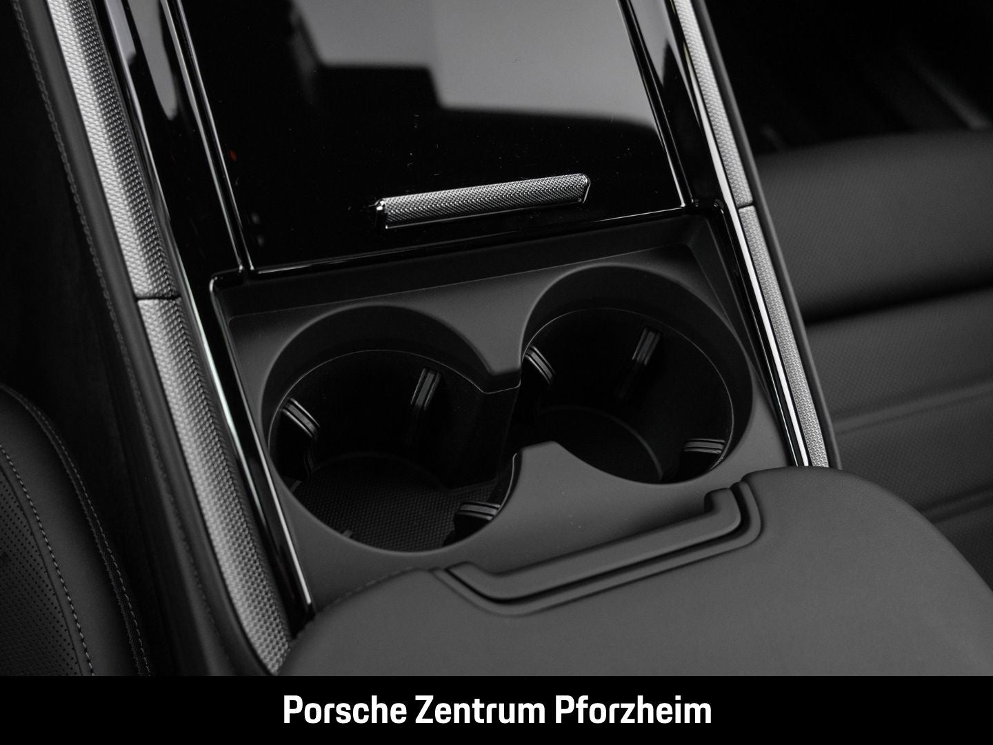 Porsche Panamera 4S E-Hybrid HA-Lenkung InnoDrive BOSE