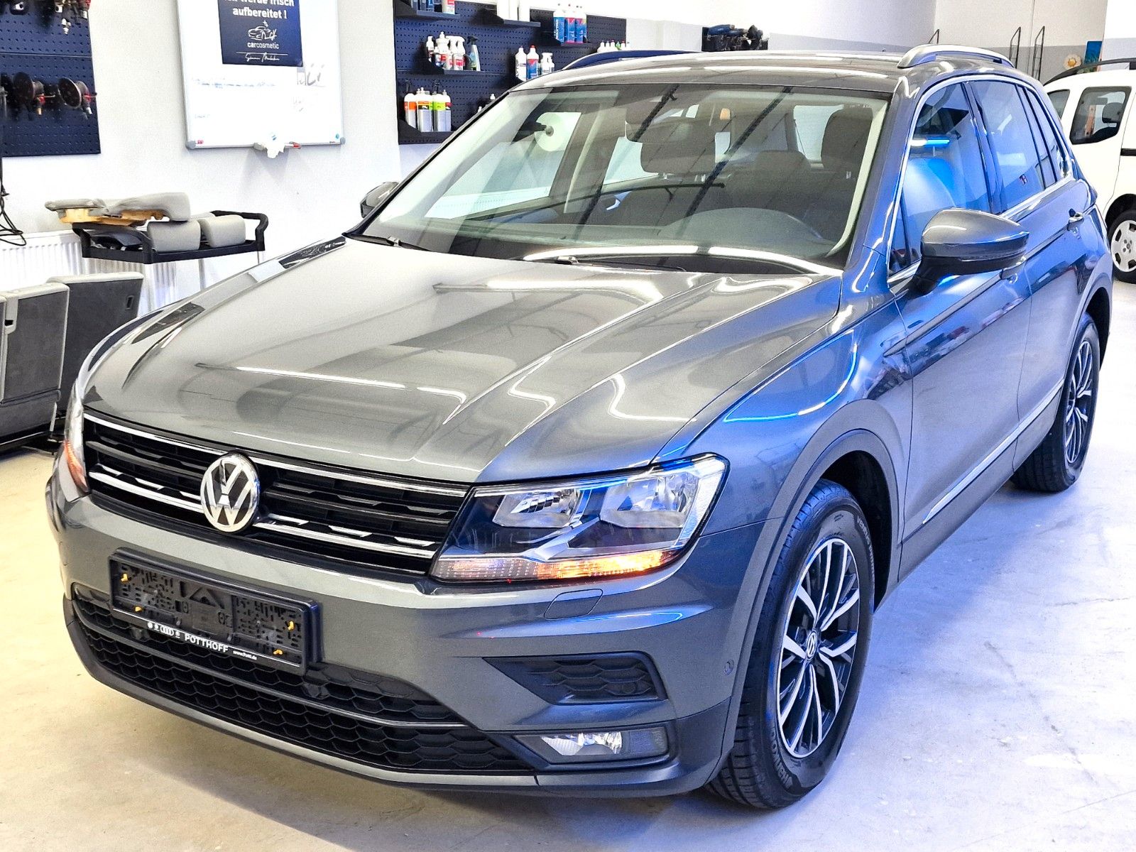 Volkswagen Tiguan 1.5-TSI Comfortline - Samsaru's Car Outlet