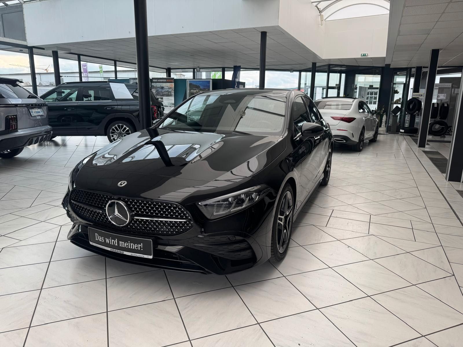 Mercedes-Benz A 200 AMG Line Advanced Plus - Samsaru's Car Outlet