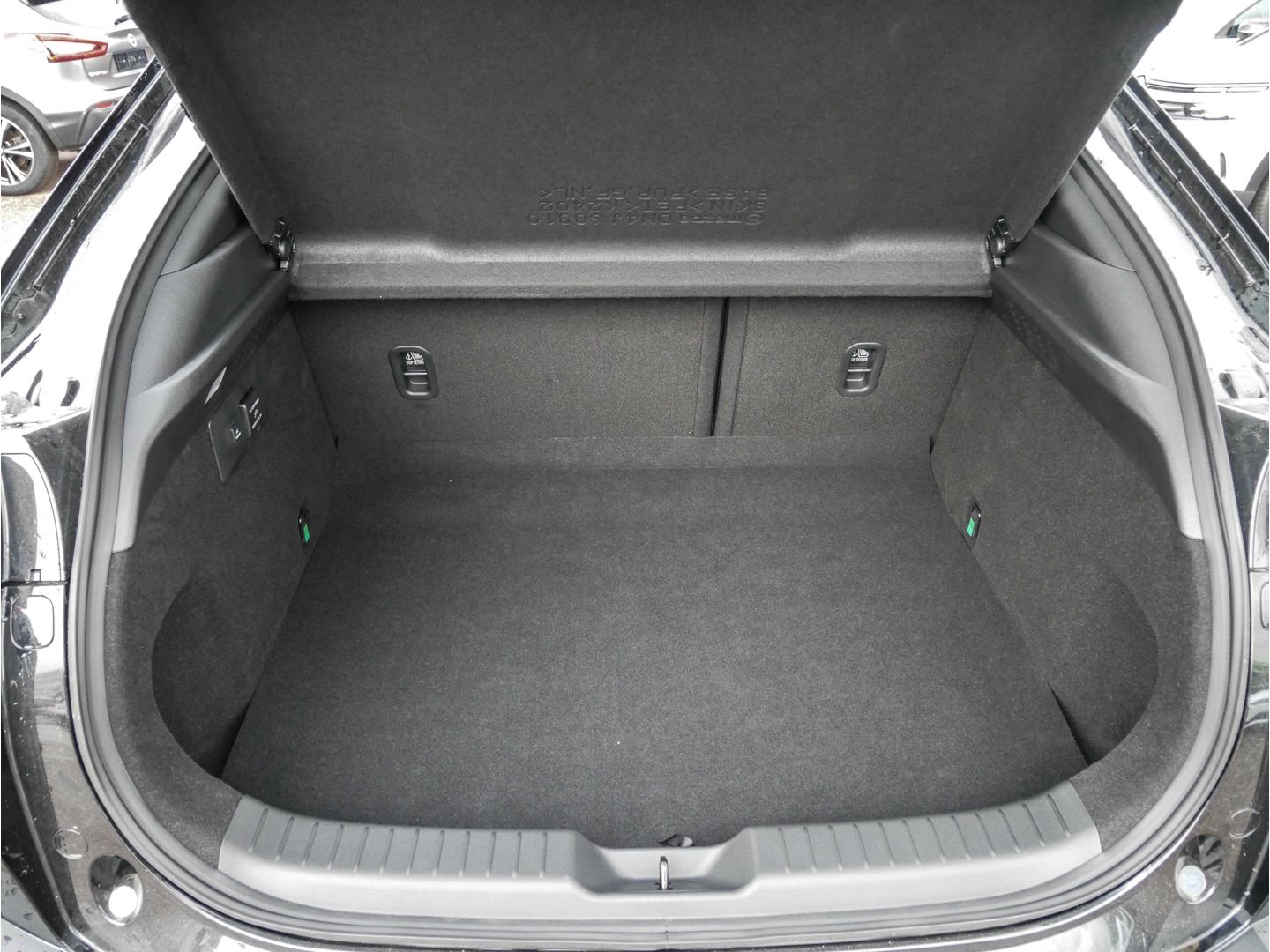 Mazda MX-30 e-SKYACTIV R-EV MAKOTO PREMIUM-Paket SCHIE