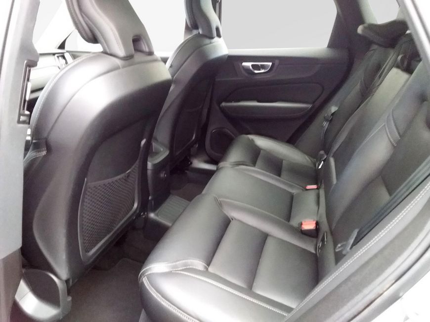 Volvo XC60 T8 AWD Recharge Inscription - Samsaru's Car Outlet