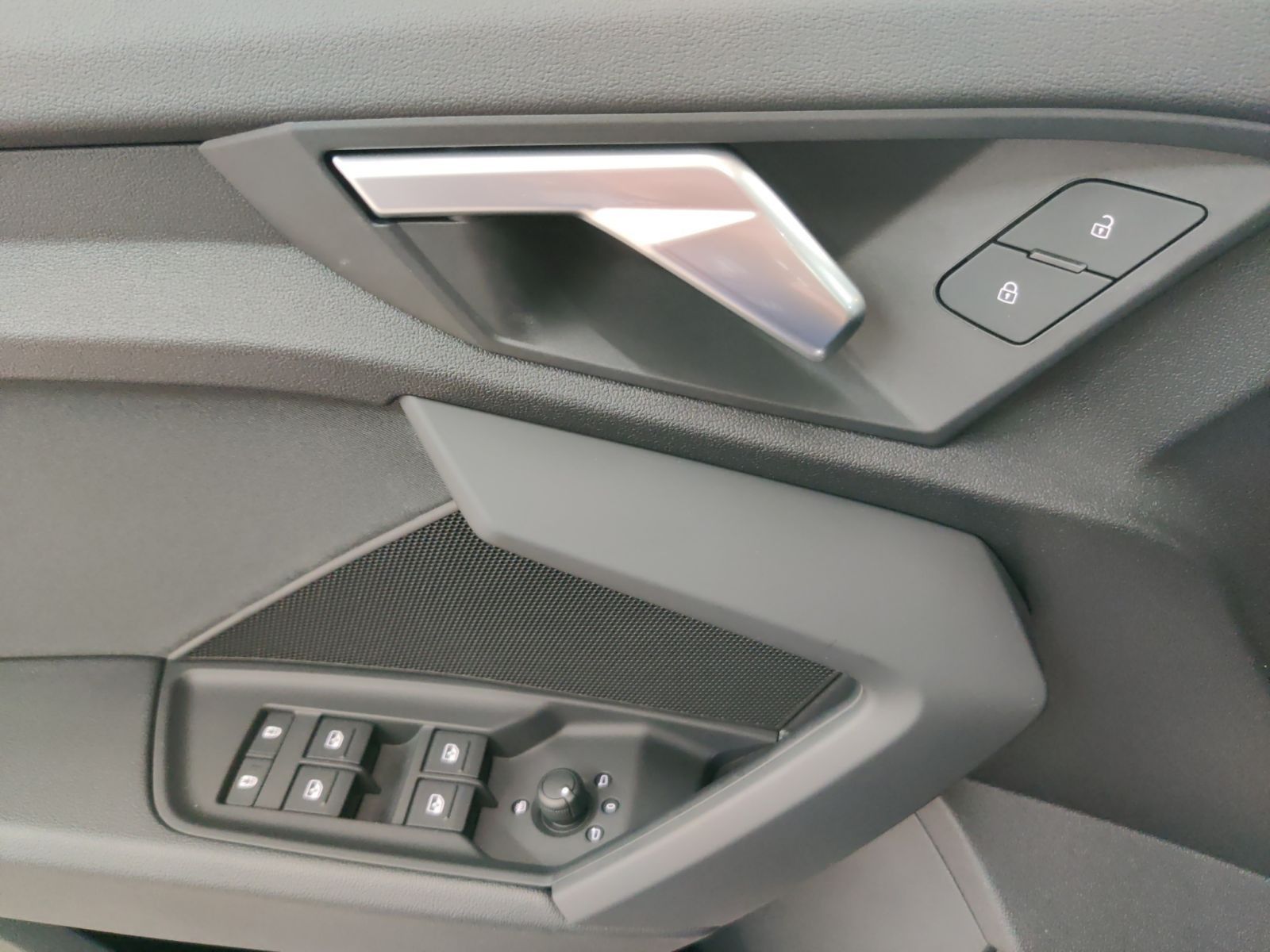 Audi A3 Sportback Advanced 35 TFSI - Samsaru's Car Outlet