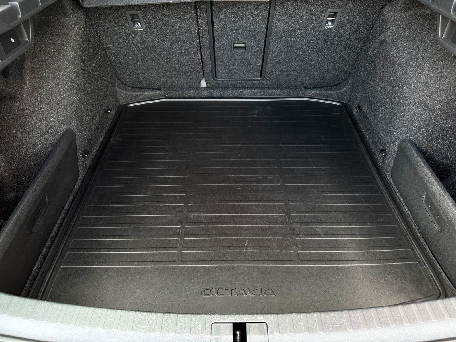 Skoda Octavia RS 2.0TSi DSG - Samsaru's Car Outlet