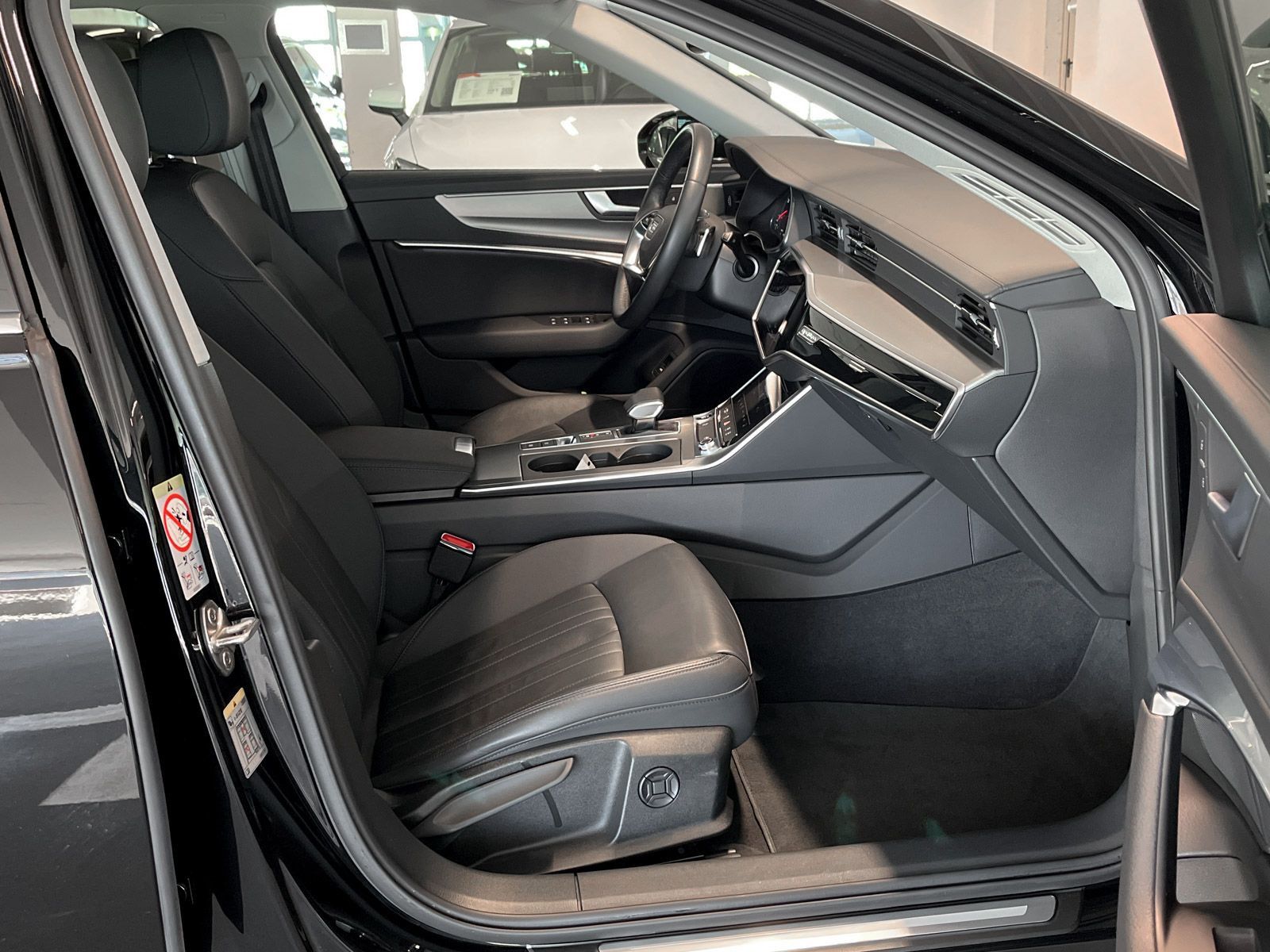 Audi A6 Avant 40 TDI qu. design S tronic - Samsaru's Car Outlet