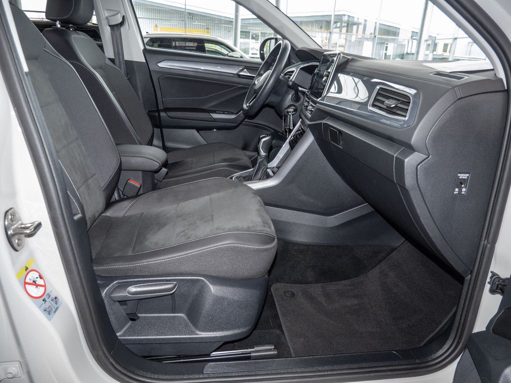 Volkswagen T-Roc 1.0 TSI Style - Samsaru's Car Outlet
