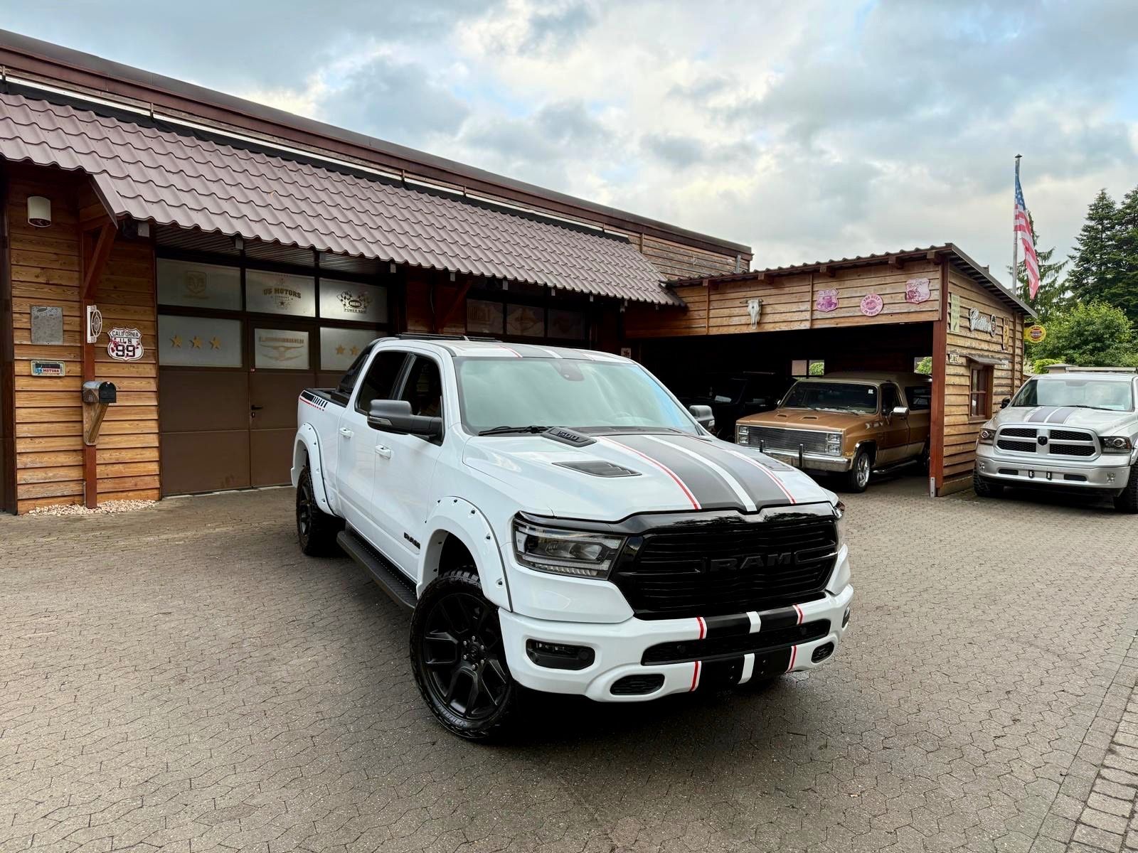 Dodge 5,7L*4X4*AHK*OFF-ROAD*BÜGEL*LONG BED*GARANTIE*