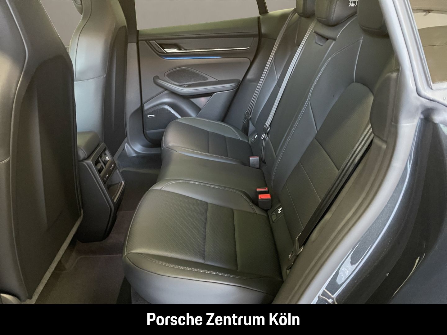 Porsche Macan 4S Electric Surround-View InnoDrive LED-Ma