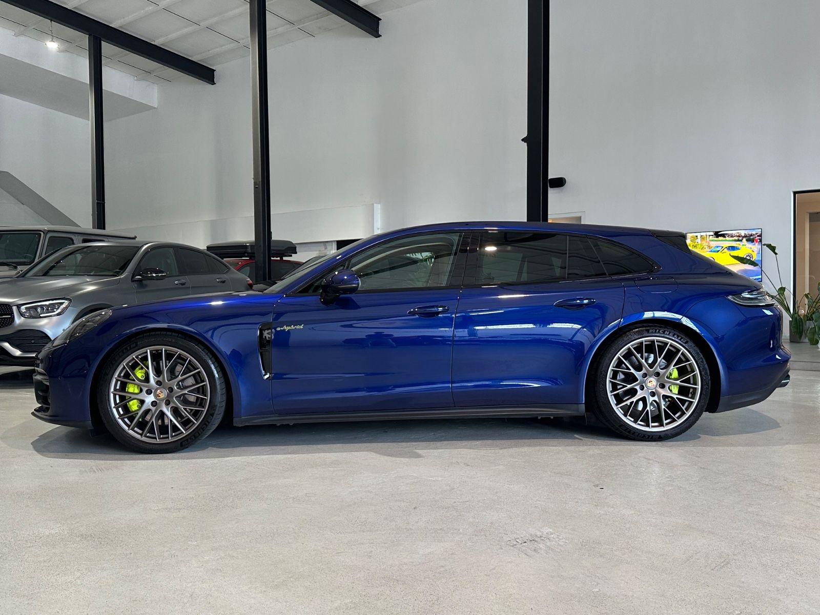 Porsche Panamera Sport Turismo 4 E-Hybrid Plat. Edition