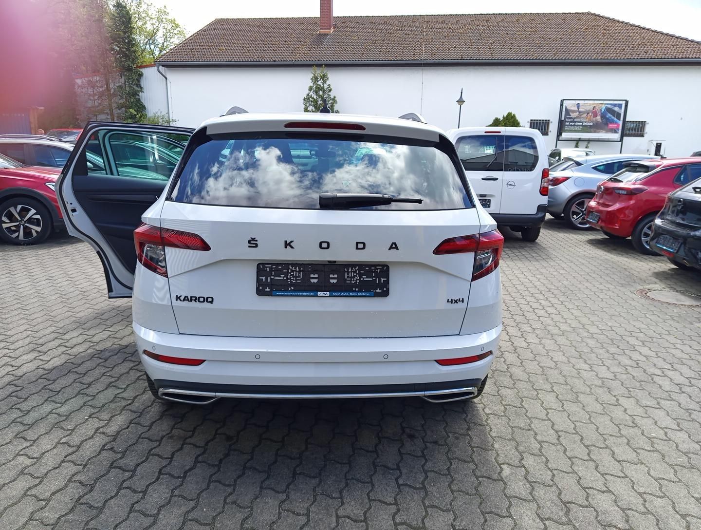 Skoda Karoq Sportline 4x4 2.0 TSI AHK*CANTON-SOUND*360
