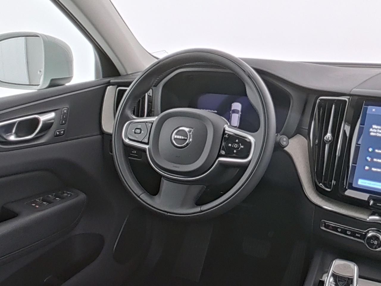 Volvo XC60 B4 Inscription - Samsaru's Car Outlet